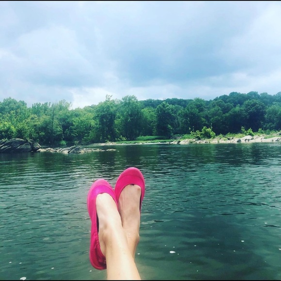 Luv Footwear Dream Flat Red Large Lunar Dot Women’s Size 7 - Picture 11 of 14